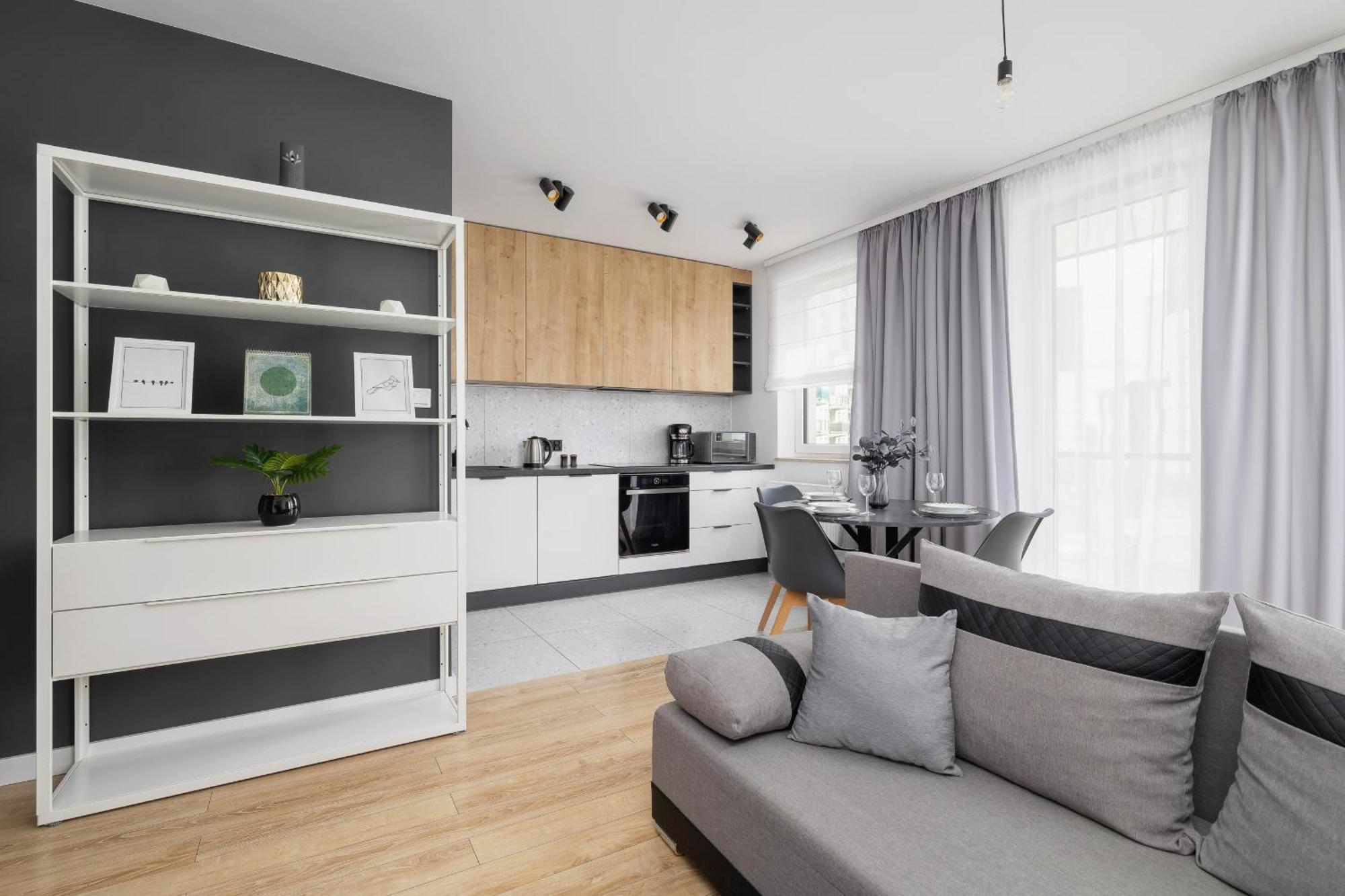 Elegant Apartment In Cracow With Balcony, Parking And Desk By Noclegi Renters 크라쿠프 외부 사진